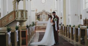 250+ Best Wedding Vows Examples to Borrow – Romantic, Funny, Traditional, and Personalized Wedding Vows