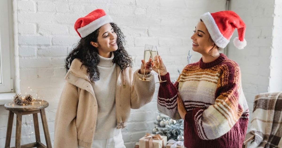 60 Merry Christmas Wishes for Friends 2026 – heartfelt, funny, and joyful Christmas wishes for friends